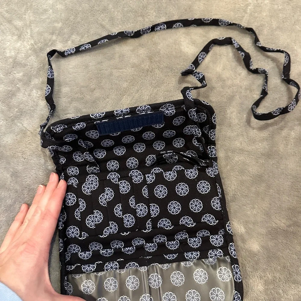 Stephanie Dawn Convertible Wallet Harbor Blue Floral Organizer‎ Travel Clutch